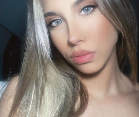 Elif Karaarslan Onlyfans New Video Out door